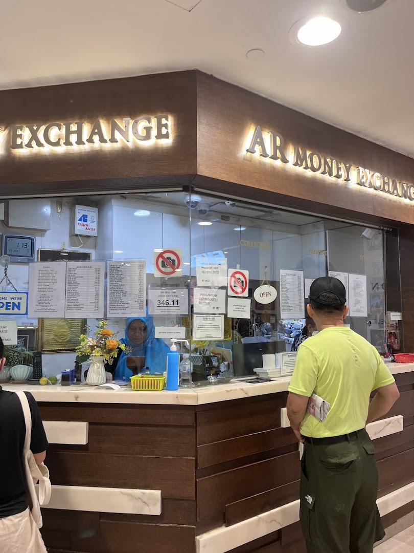 AR Money Exchange - photo 1